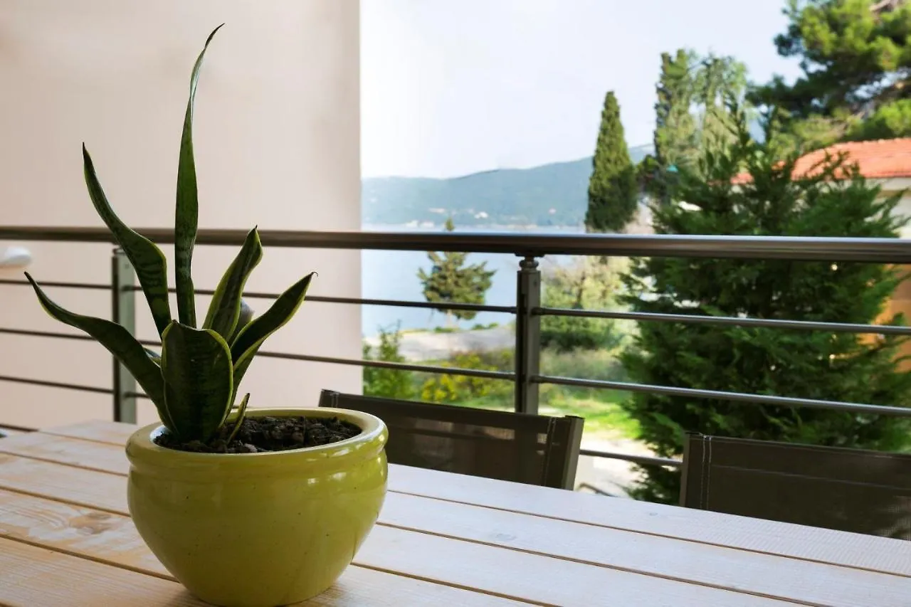 Villa Eucalyptus Apartments Apartment Meli Karavomylos Greece